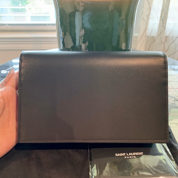 Saint Laurent Kate Tassel Chain Wallet - Picture 6 of 12